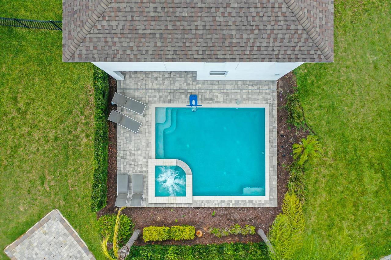 7 Bdr Family Themed Home With Mario Games Room And Free Pool Heat Orlando Exterior photo